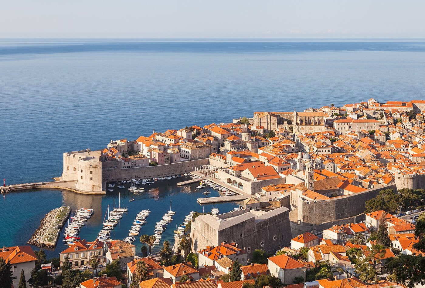 Dubrovnik аэропорт и Croatia coastal entry
