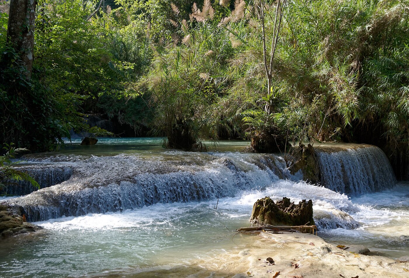 Kuang Si Falls и Laos dry season