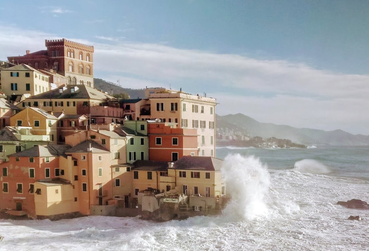 Genoa и Boccadasse как база между городом и морем