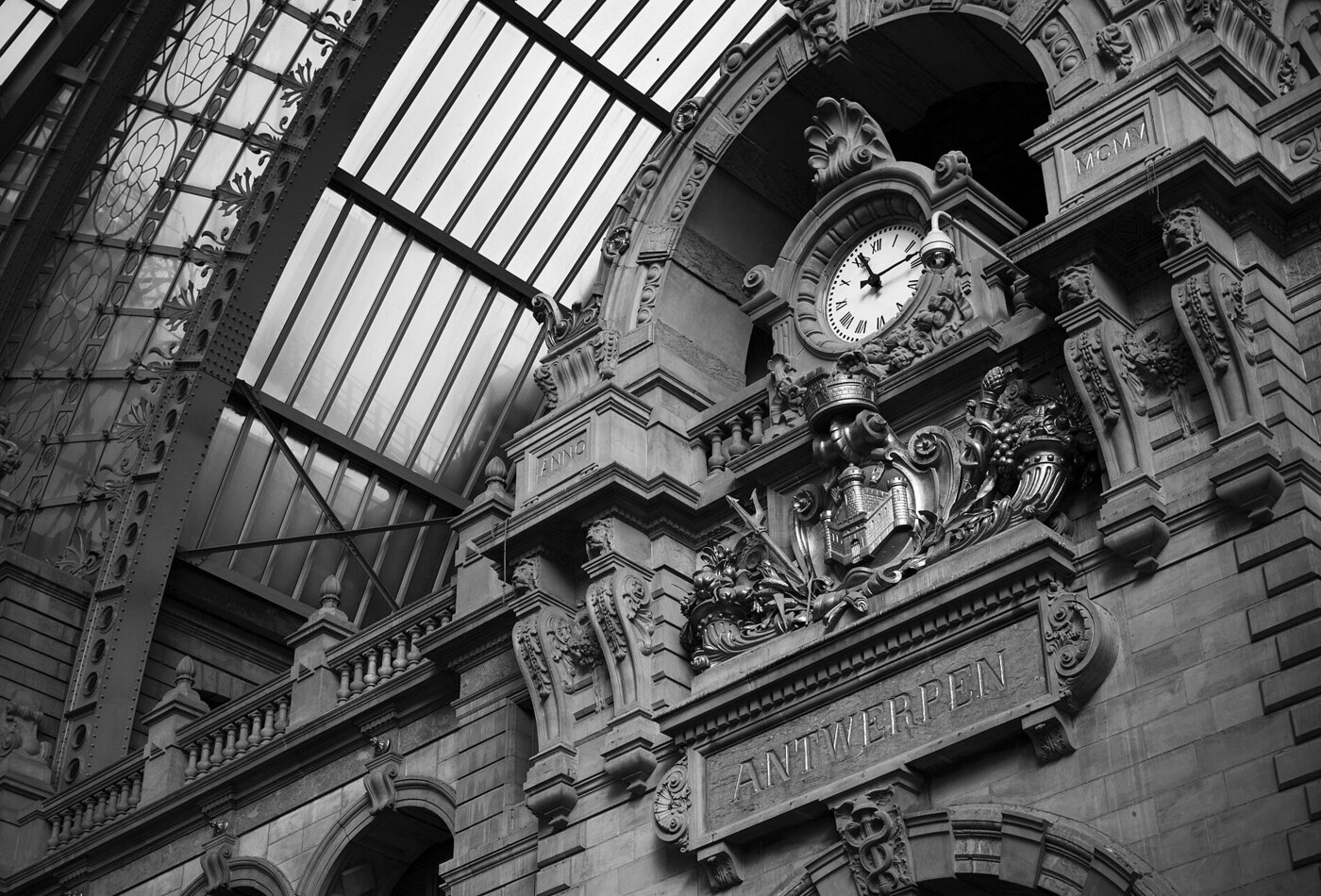 Antwerp Central Station и rail itinerary