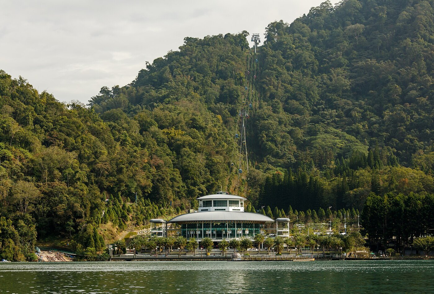 Sun Moon Lake и Taiwan shoulder season